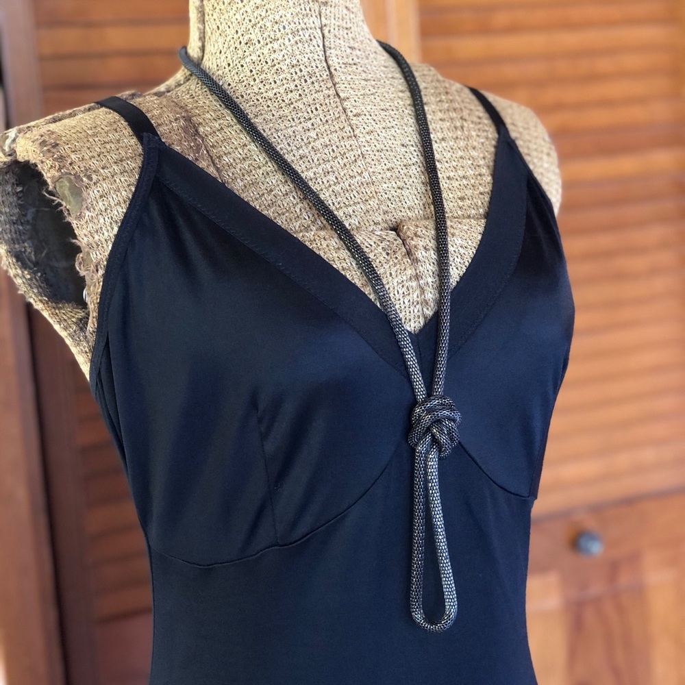 Long Gunmetal Silver Knotted Gatsby Necklace - Picture 2 of 9